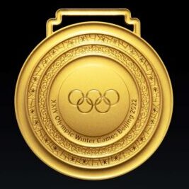 北京五輪2022・メダル表面のデザインは五輪エンブレムが中心